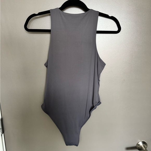 Gray Basic Solid Fitted Bodysuit - Picture 3 of 5